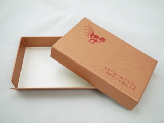 雞年紙盒